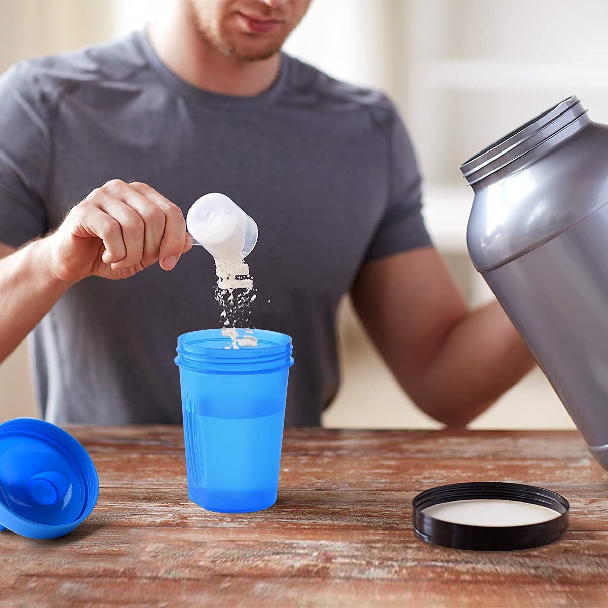 YAYAYOUNG Eiweiß Shaker 400ml auslaufsicher Sieb